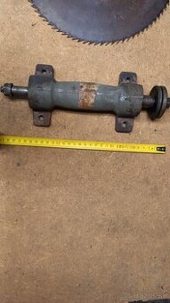 Predám malú osku na malý cinkulár.