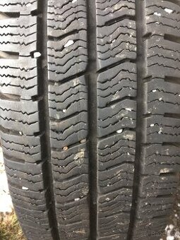 215/65r15c barum