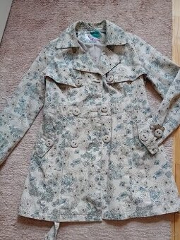 Dámsky extravagantný kabatik