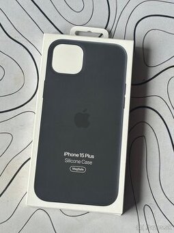 Apple kryt na iPhone 15 Plus
