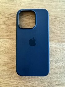 Predám kryt na iPhone 15 Pro Silicone Case - black
