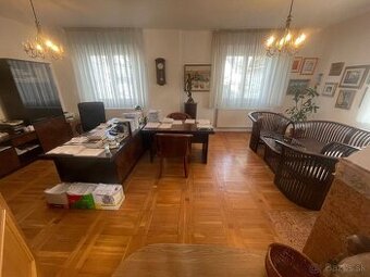 NA PRENÁJOM kancelárie v RD, samostatný byt a vínna pivnic