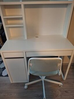Detský písací stôl Ikea Micke so stoličkou
