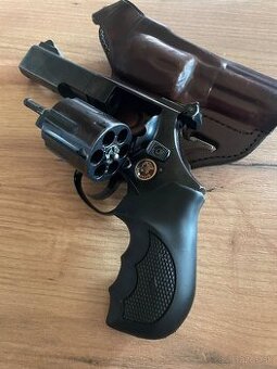 Revolver