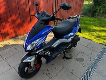 Skúter MAXON 125