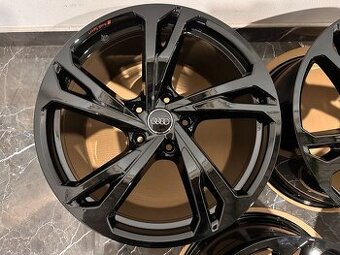 original r20 Audi e tron etron GT 5x130 4J3601025A