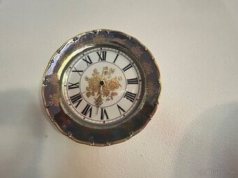 Porcelánové nástenné hodiny