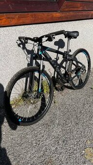 B-Twin Rockrider 520 kolesa 27.5’