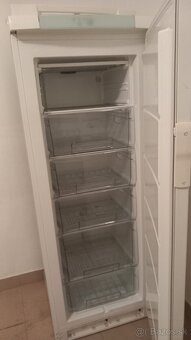 Garážový výpredaj LACNO Cena DOHODOU
