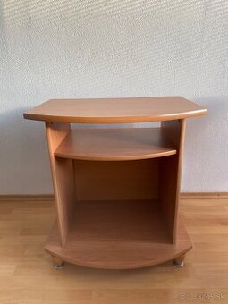 Stolík pod TV