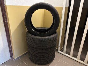 Letne 235/ 45 r18 Continental