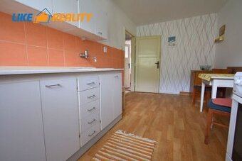 Tehlový 2 izbový byt s vlastnou záhradkou Lipovec