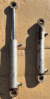 Hydraulicky piest