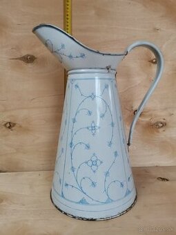 Smaltovaný čajník.