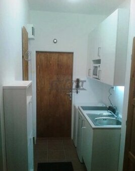 Na prenájom 1-gars. ul. Pekná cesta - Krasňany