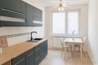 3 izbový byt s balkónom, HUMENNĚ