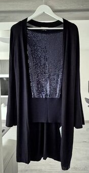 Modrý top a kardigán