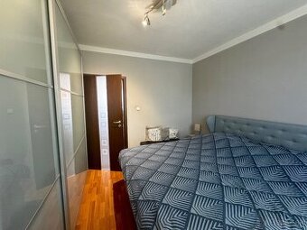 Na predaj 3-izbový byt v pokojnej lokalite v Leviciach