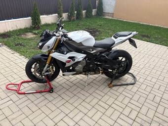 BMW s1000r