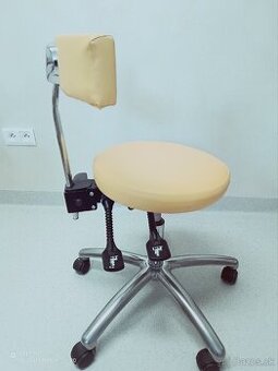 Predám stoličku, lekársku, kancelársku
