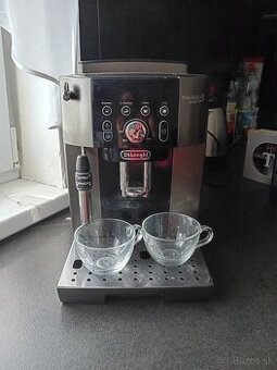 Delonghi magnificaS