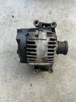 Alternátor mercedes A 0141541102 150A