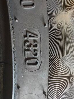 Continental 235/45R18 98W