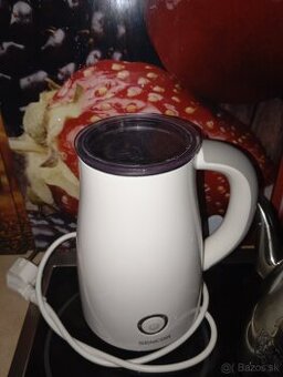 Napeňovač mlieka Sencor