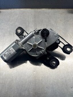 Motorček zadného stierača s ostrekovačom