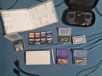 Nintendo DS Lite + veľký set hier (Pokémon, Mario, Wario)