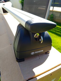 Strešné  priečníky corolla ts