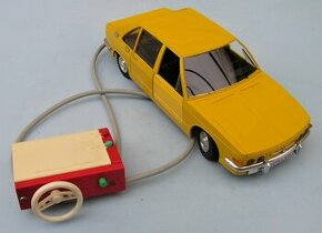 TATRA 613 - tmavě žlutá ,ITES,stará československá hračka - 1