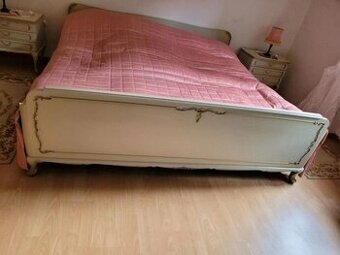 Krémově bílá ložnice Chippendale, 3803