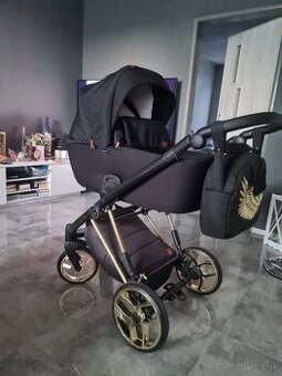 Baby-merc LA Rosa