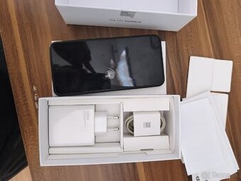 Predám Xiaomi 12T pro 256GB (komplet) rozbitý display