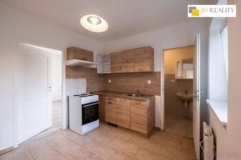 PREDAJ zrekonštruovaný 2 izbový byt Nitra, dobrá lokalita