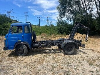 Predam aviu A31 hakovy nosic kontajnerov