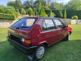 Škoda favorit 135