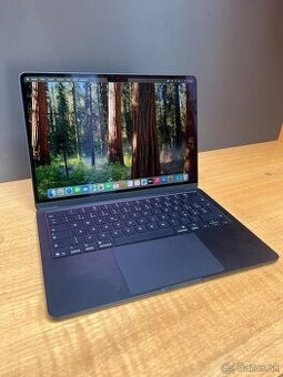 Predám MacBook AIR M4 16GB/256GB, 2025, TOP, ZARUKA SK