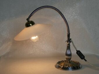 Stolová art deco lampa chrom
