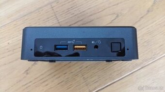 Intel mini PC (BOXNUC8i3BEK2)