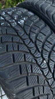 Zimné pneu 235/40 R19 Kumho Wintercraft WP71