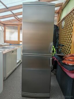 Predám kombinovanú chladničku s mrazničkou