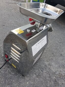 Predám elektrický mlynček na mäso profi 12
