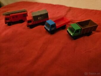 Stare hracky,auticka