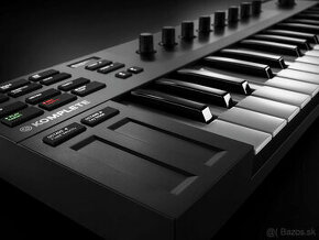 MIDI klávesy Native Instruments KOMPLETE KONTROL M32 - 1