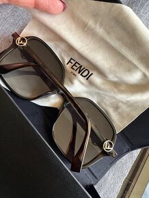 Originalne Fendi nove