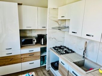 KRÁSNY 2. izbový byt, 59m2, Sídlisko III., PO