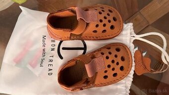 Nenosené rustikálne barefoot sandálky