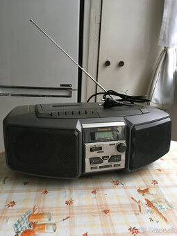 Predám rádio Panasonic.